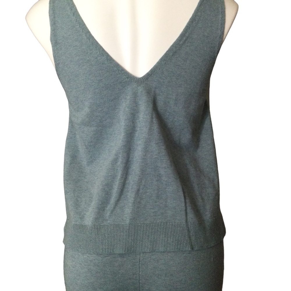 Athleta Salutation Gray Heather‎ Jogger Set - Picture 12 of 16